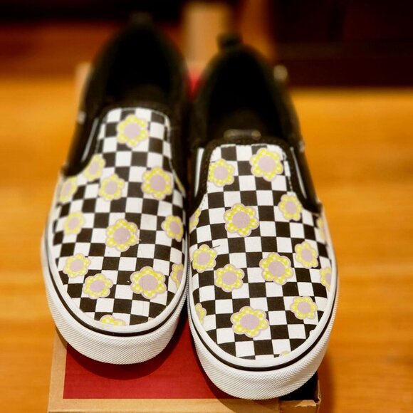 BNIB VANS Asher Canvas Sneakers - Women size 5 - Picture 1 of 4